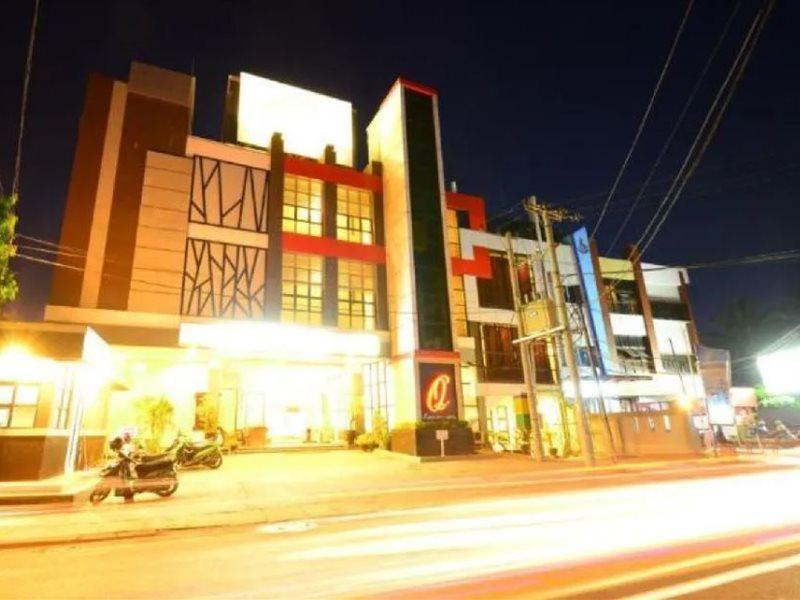 Queen City Hotel Banjarmasin Banjarmasin  Ngoại thất bức ảnh
