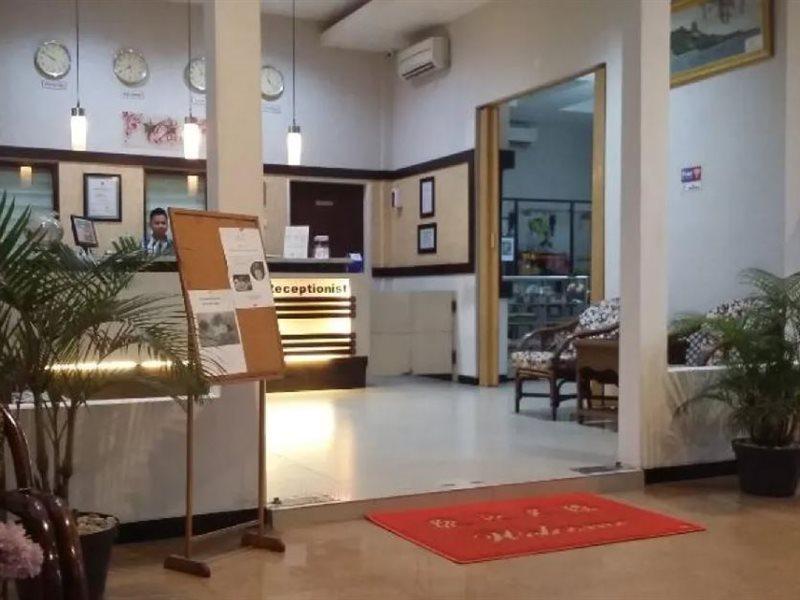Queen City Hotel Banjarmasin Banjarmasin  Ngoại thất bức ảnh