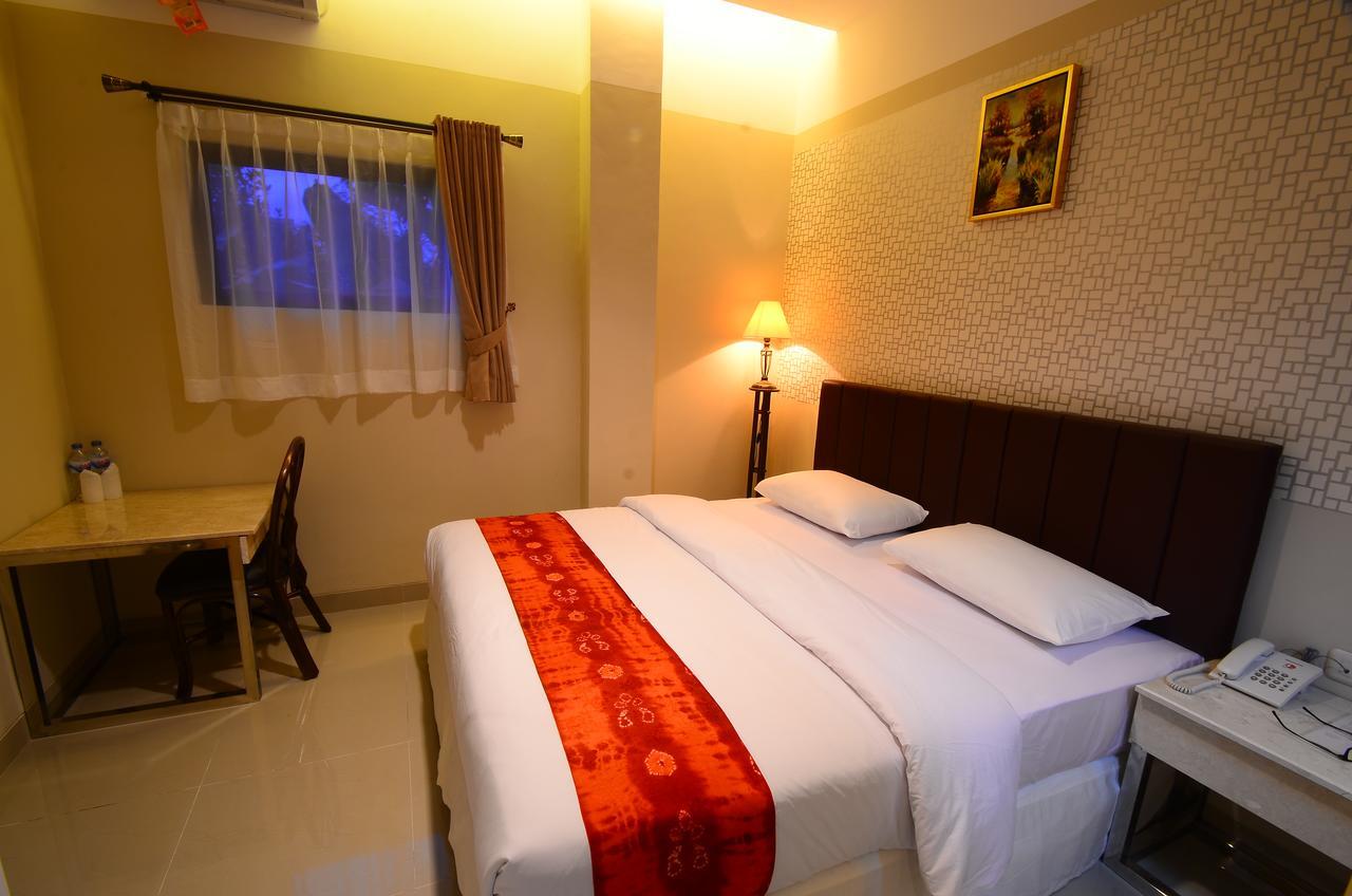 Queen City Hotel Banjarmasin Banjarmasin  Ngoại thất bức ảnh
