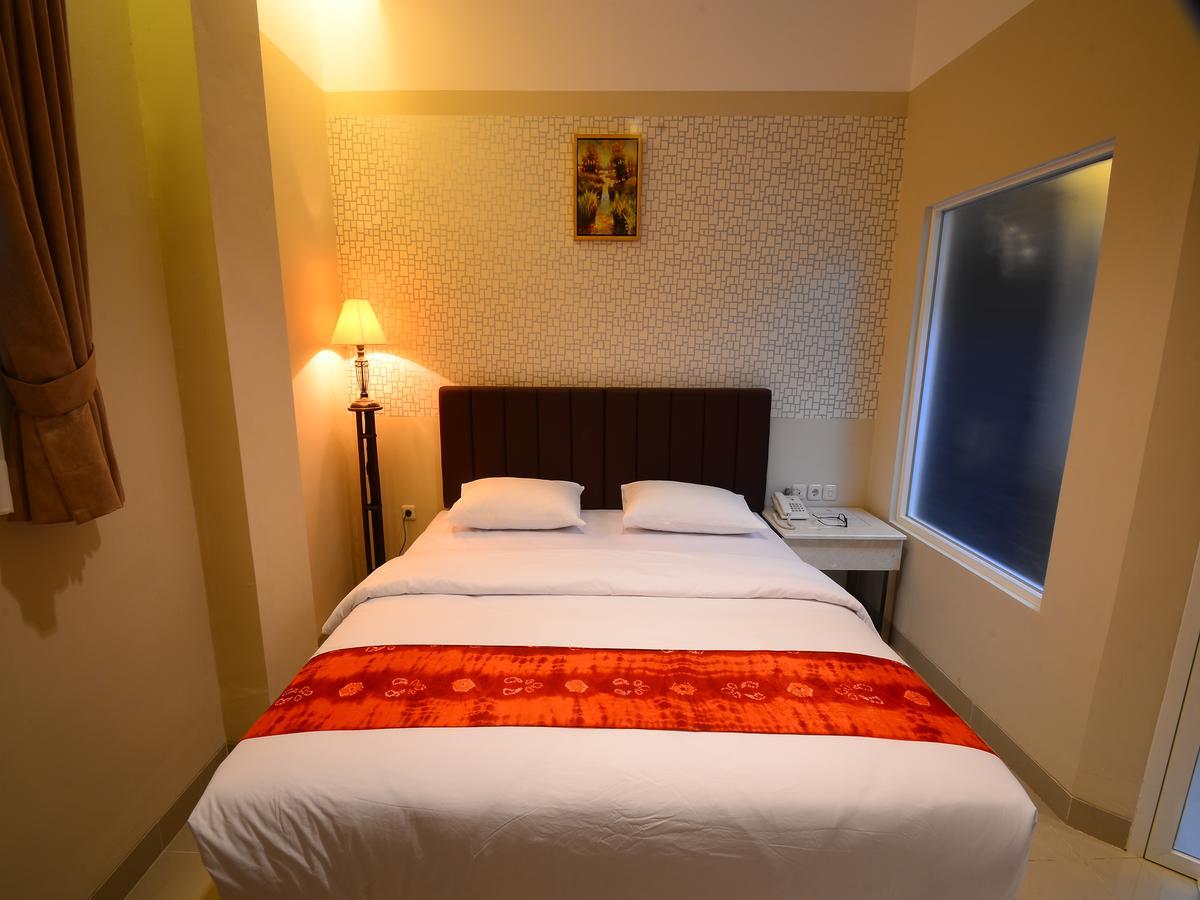 Queen City Hotel Banjarmasin Banjarmasin  Ngoại thất bức ảnh